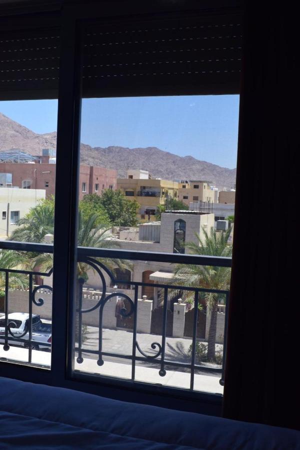 Baron Palace Hotel Suites Aqaba Exterior photo