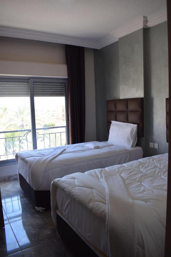 Baron Palace Hotel Suites Aqaba Exterior photo